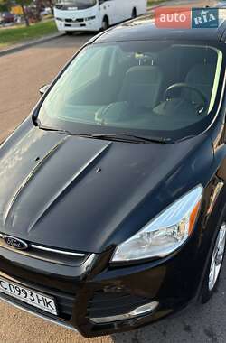 Внедорожник / Кроссовер Ford Escape 2014 в 