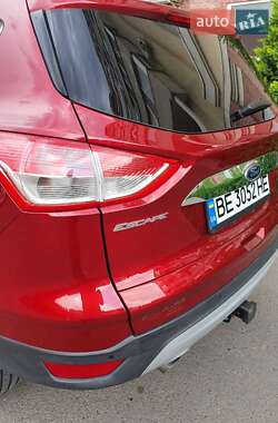 Внедорожник / Кроссовер Ford Escape 2014 в 