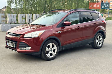 Позашляховик / Кросовер Ford Escape 2014 в 
