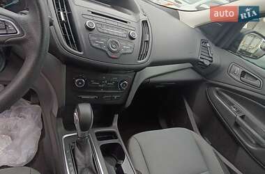 Позашляховик / Кросовер Ford Escape 2017 в 