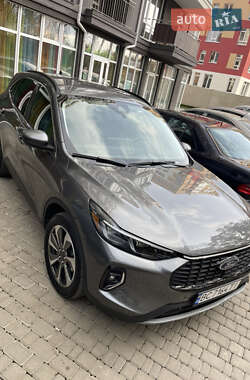 Внедорожник / Кроссовер Ford Escape 2023 в 