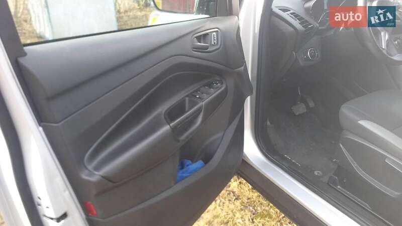 Внедорожник / Кроссовер Ford Escape 2015 в Чорткове фото 8 Внедорожник / Кроссовер Ford Escape 2015 в Чорткове