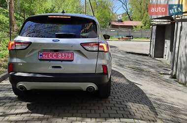 Внедорожник / Кроссовер Ford Escape 2022 в 