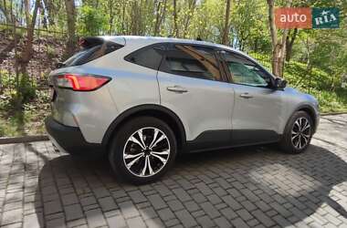 Внедорожник / Кроссовер Ford Escape 2022 в 