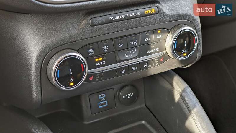 Внедорожник / Кроссовер Ford Escape 2023 в Тернополе