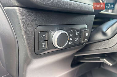 Внедорожник / Кроссовер Ford Escape 2022 в 