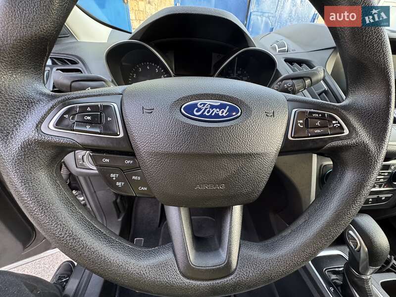 Внедорожник / Кроссовер Ford Escape 2018 в Киеве