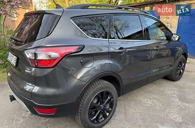 Позашляховик / Кросовер Ford Escape 2018 в 