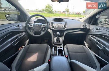 Внедорожник / Кроссовер Ford Escape 2012 в 