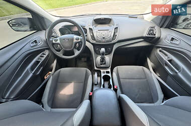 Внедорожник / Кроссовер Ford Escape 2012 в 