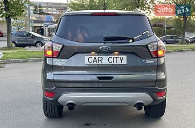 Внедорожник / Кроссовер Ford Escape 2017 в 