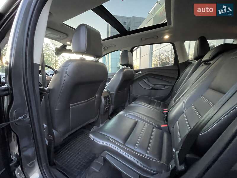 Внедорожник / Кроссовер Ford Escape 2017 в Киеве