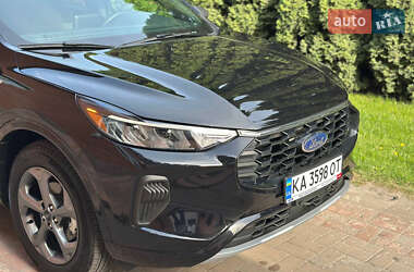 Внедорожник / Кроссовер Ford Escape 2023 в 