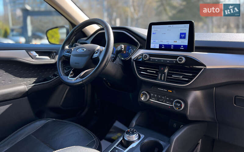 Позашляховик / Кросовер Ford Escape 2020 в Львові