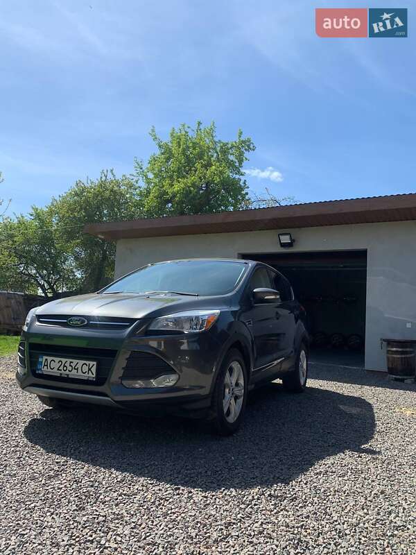 Внедорожник / Кроссовер Ford Escape 2014 в 
