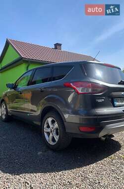 Внедорожник / Кроссовер Ford Escape 2014 в 