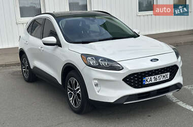 Внедорожник / Кроссовер Ford Escape 2021 в 