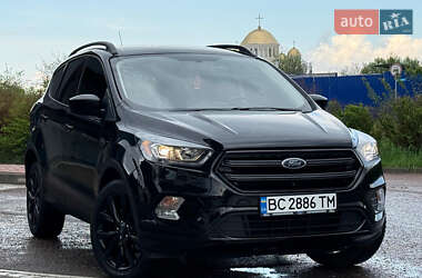 Позашляховик / Кросовер Ford Escape 2019 в 