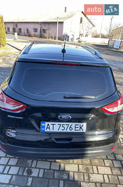 Позашляховик / Кросовер Ford Escape 2014 в 