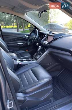 Внедорожник / Кроссовер Ford Escape 2013 в 