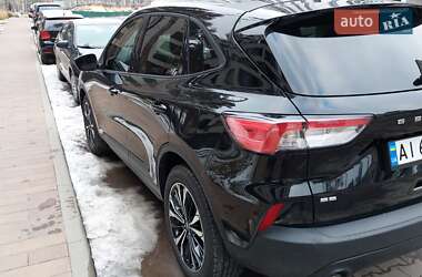 Внедорожник / Кроссовер Ford Escape 2022 в 