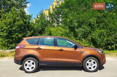 Внедорожник / Кроссовер Ford Escape 2016 в Киеве