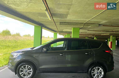 Позашляховик / Кросовер Ford Escape 2016 в Львові