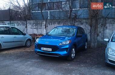 Внедорожник / Кроссовер Ford Escape 2021 в 