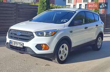 Позашляховик / Кросовер Ford Escape 2017 в 