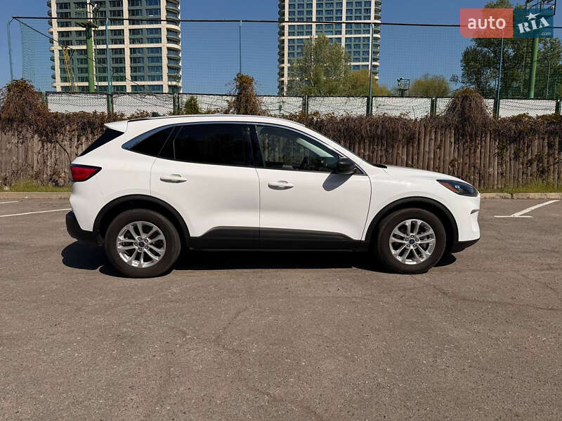 Внедорожник / Кроссовер Ford Escape 2022 в Днепре