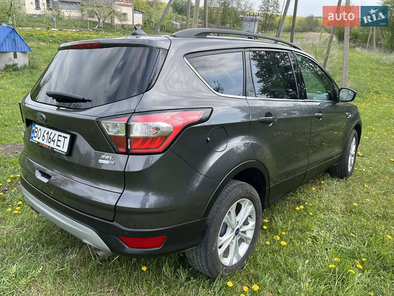 Внедорожник / Кроссовер Ford Escape 2017 в Тернополе