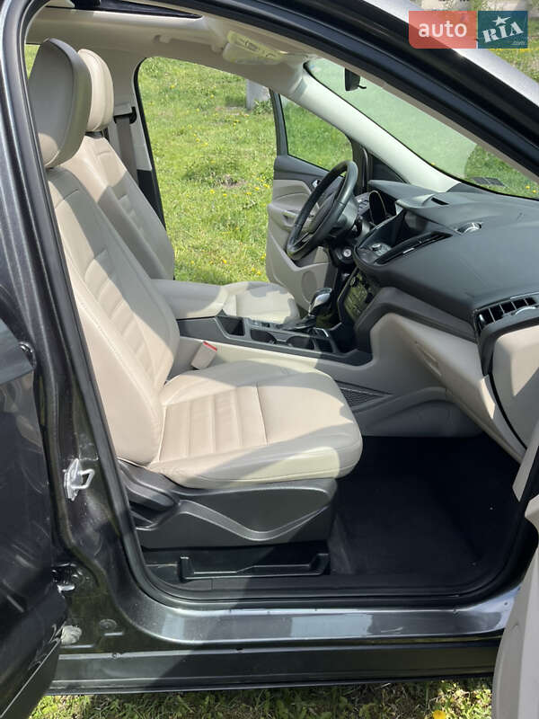 Внедорожник / Кроссовер Ford Escape 2017 в Тернополе