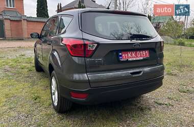 Позашляховик / Кросовер Ford Escape 2019 в 