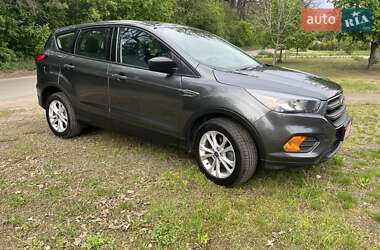 Позашляховик / Кросовер Ford Escape 2019 в 