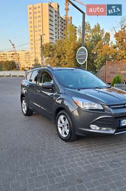 Внедорожник / Кроссовер Ford Escape 2015 в 