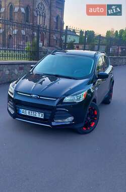 Позашляховик / Кросовер Ford Escape 2015 в Кам'янському