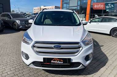 Внедорожник / Кроссовер Ford Escape 2018 в 