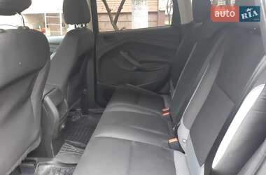 Внедорожник / Кроссовер Ford Escape 2014 в 