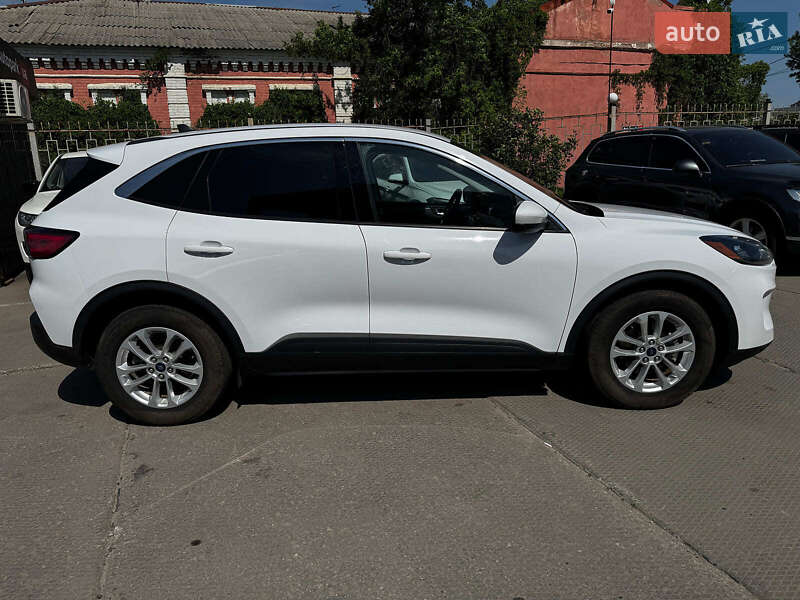 Внедорожник / Кроссовер Ford Escape 2021 в Харькове