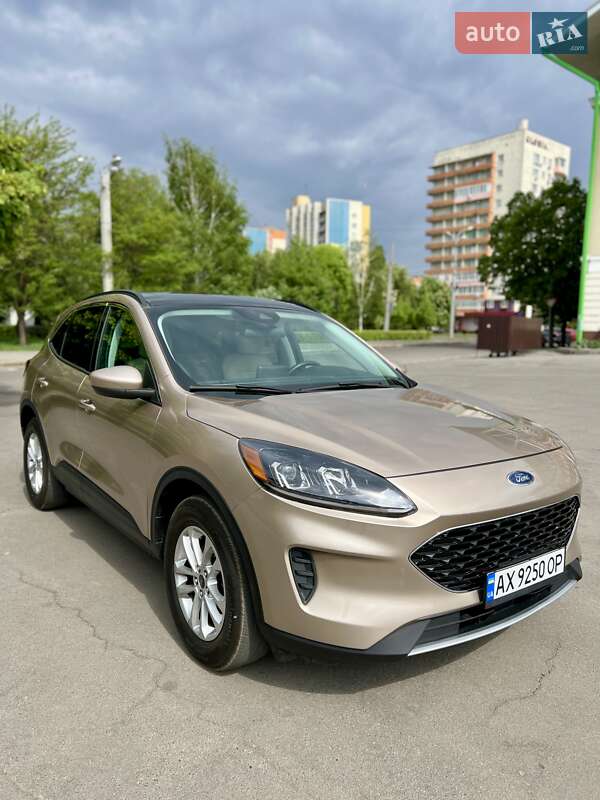 Внедорожник / Кроссовер Ford Escape 2021 в Харькове