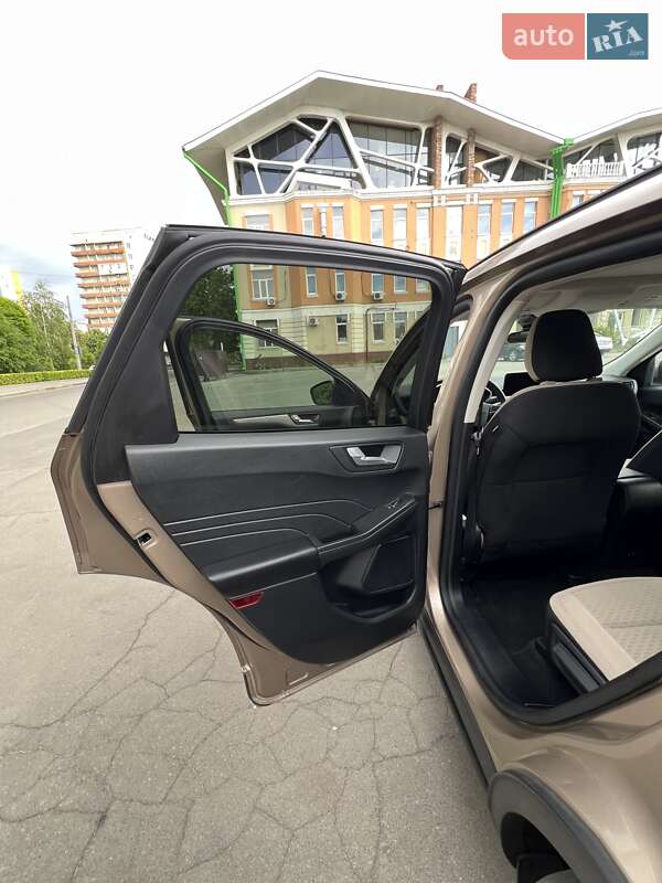 Внедорожник / Кроссовер Ford Escape 2021 в Харькове