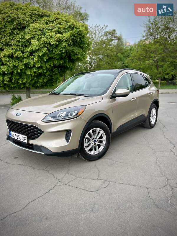 Внедорожник / Кроссовер Ford Escape 2021 в Харькове