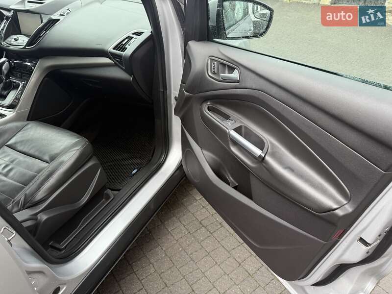 Позашляховик / Кросовер Ford Escape 2013 в Львові