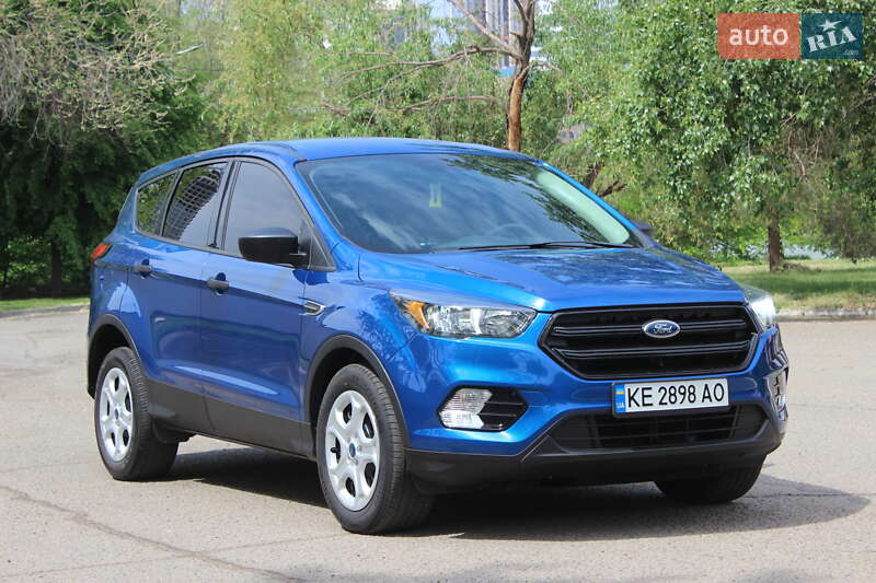 Позашляховик / Кросовер Ford Escape 2019 в 