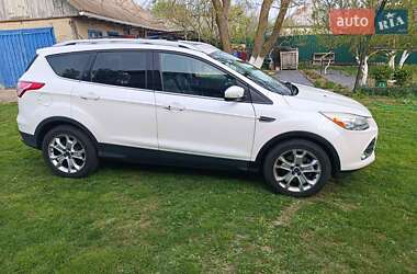 Внедорожник / Кроссовер Ford Escape 2014 в 