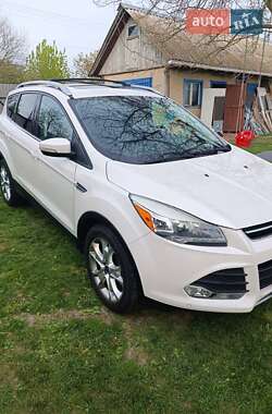 Внедорожник / Кроссовер Ford Escape 2014 в 