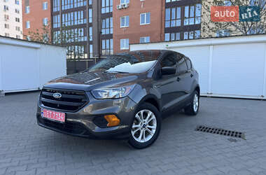 Внедорожник / Кроссовер Ford Escape 2018 в 
