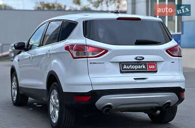 Внедорожник / Кроссовер Ford Escape 2015 в 
