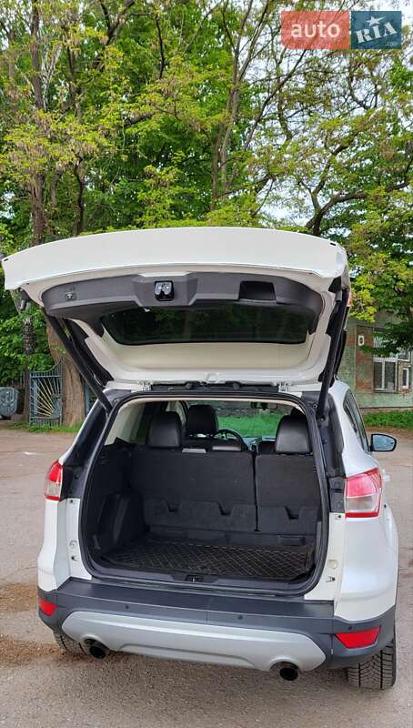 Внедорожник / Кроссовер Ford Escape 2015 в Чернигове