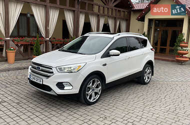 Позашляховик / Кросовер Ford Escape 2017 в Івано-Франківську